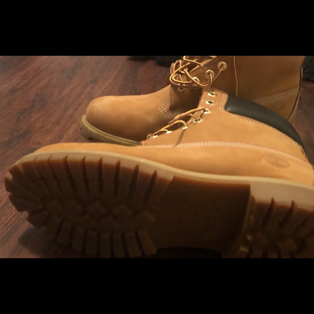 Men’s 9.5 Timberlands